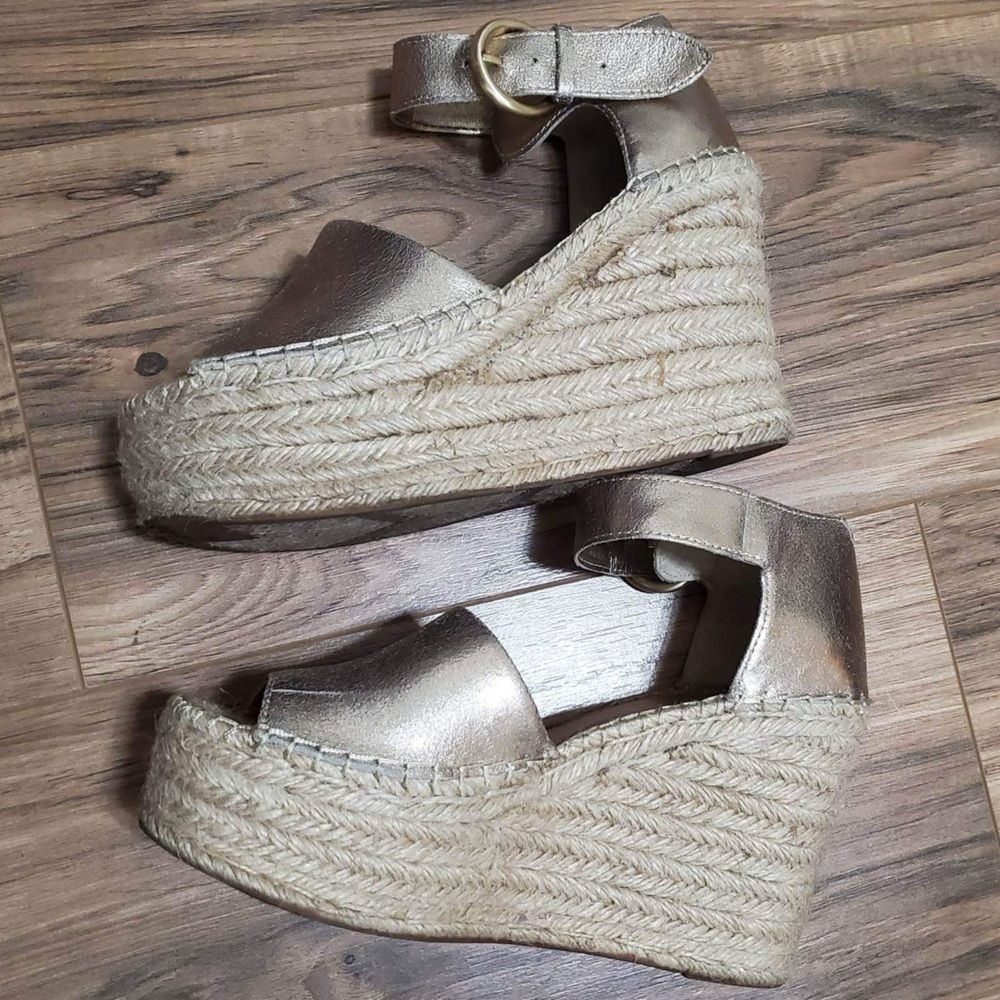 Marc Fisher espadrille metallic wedges size 7.5
